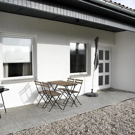 Haus Julian 1 *